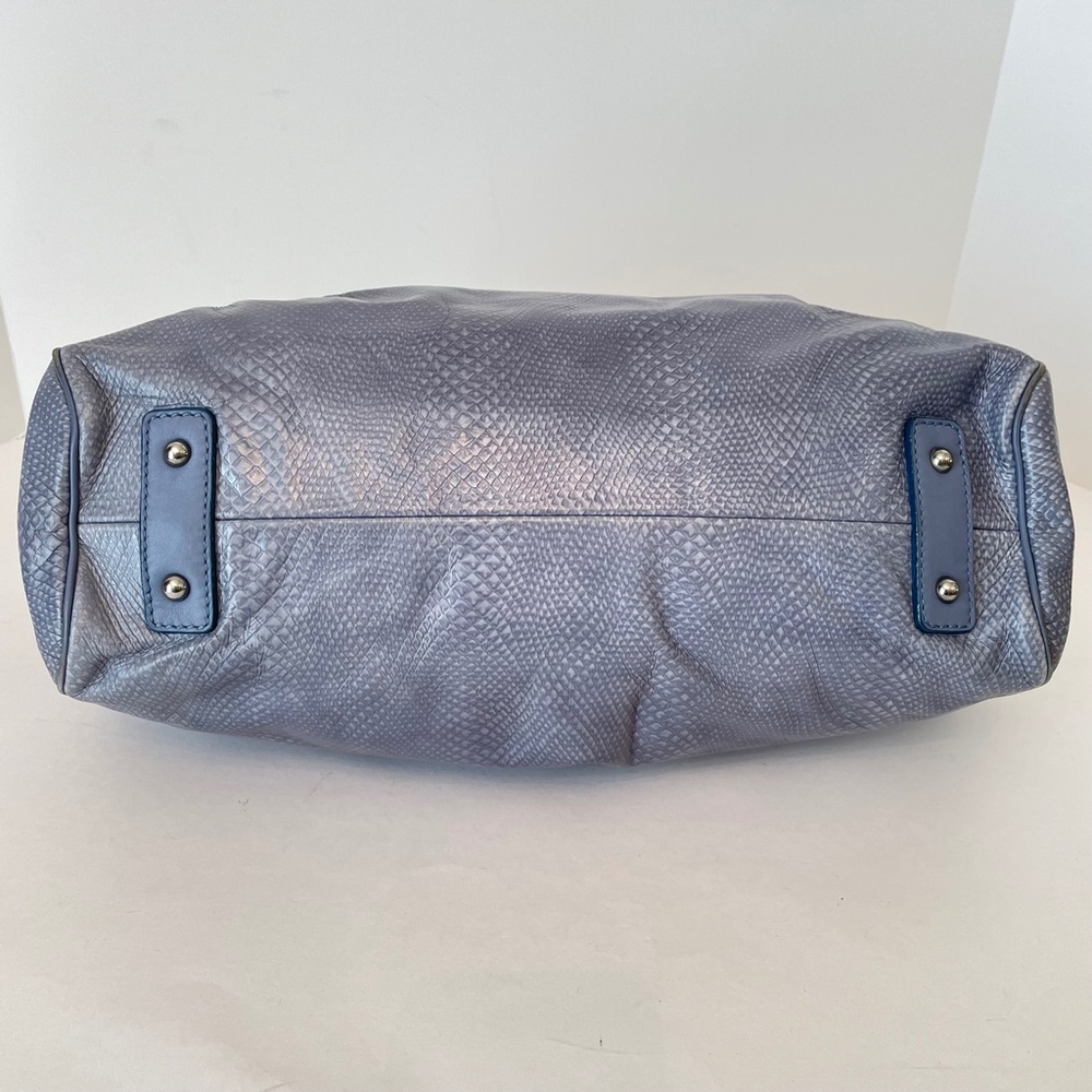 Marc Jacobs Smoke Blue Snakeskin Embossed Stam Resort Hand Bag - Picture 6 of 16